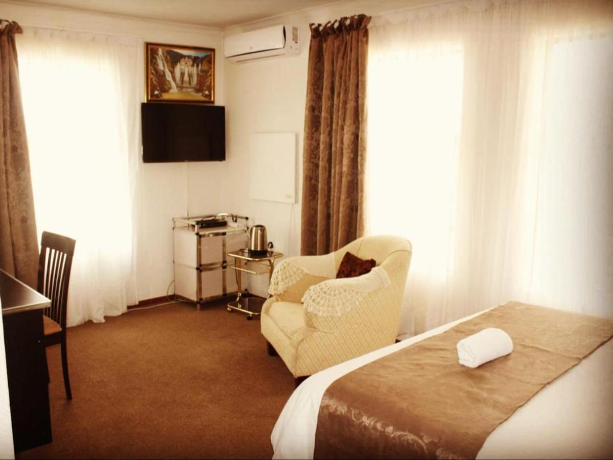 Moshitametsi Guesthouse Kempton Park Dış mekan fotoğraf