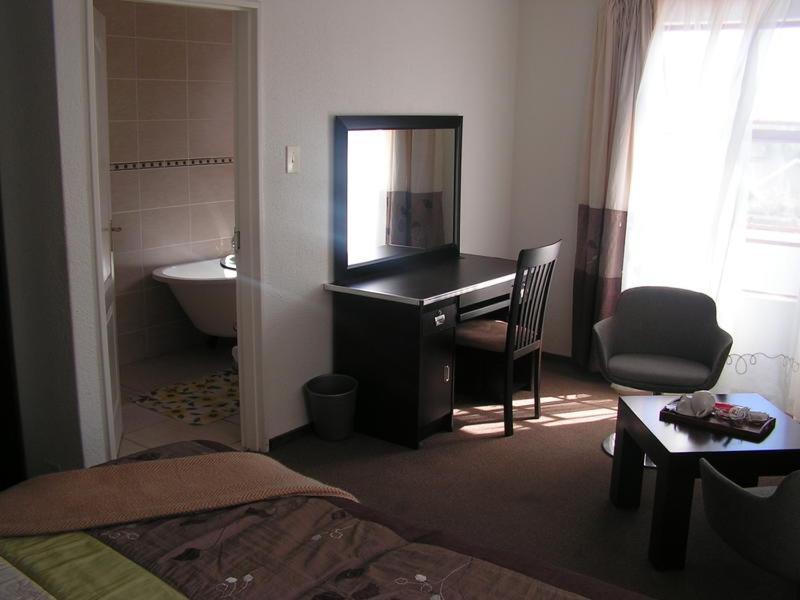 Moshitametsi Guesthouse Kempton Park Dış mekan fotoğraf