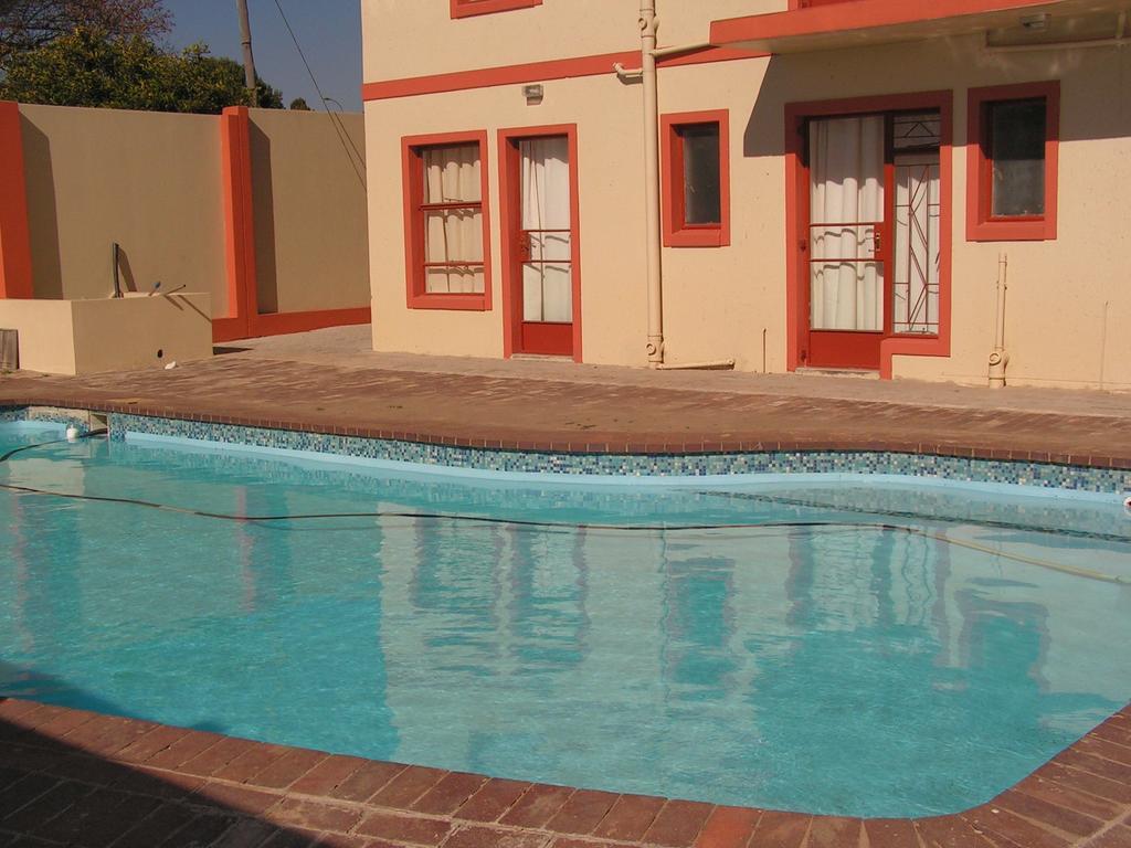Moshitametsi Guesthouse Kempton Park Dış mekan fotoğraf