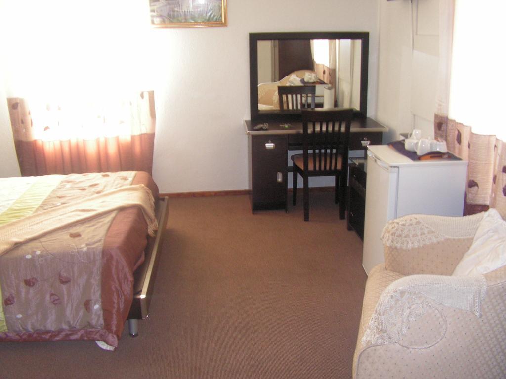 Moshitametsi Guesthouse Kempton Park Oda fotoğraf