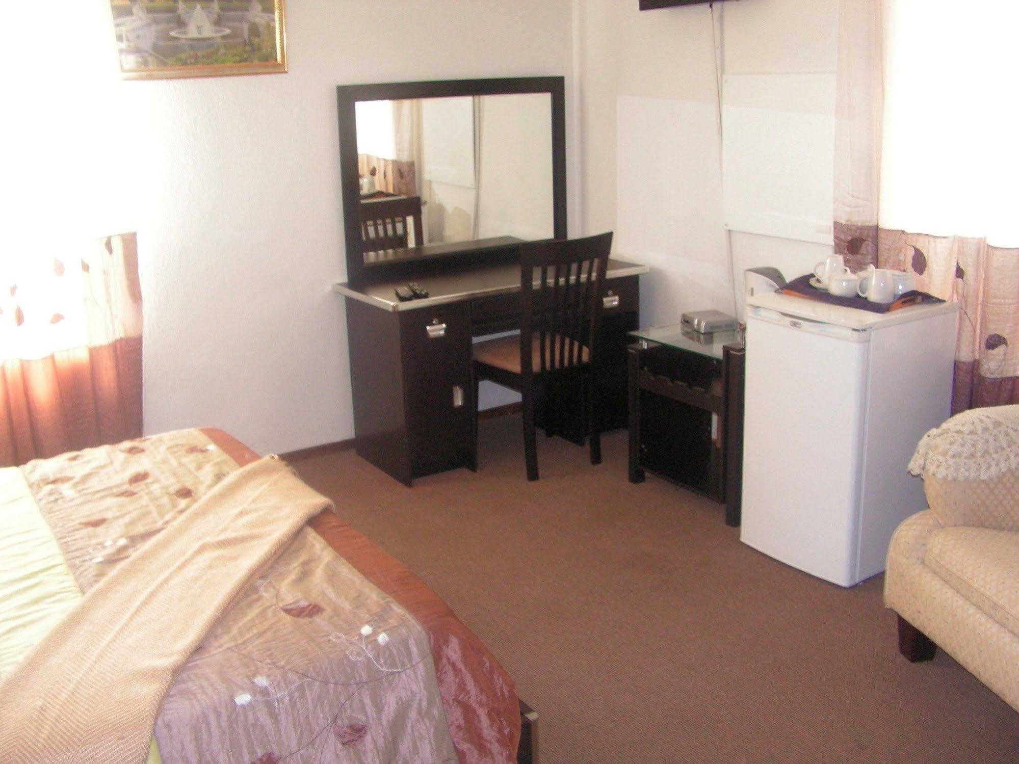 Moshitametsi Guesthouse Kempton Park Dış mekan fotoğraf