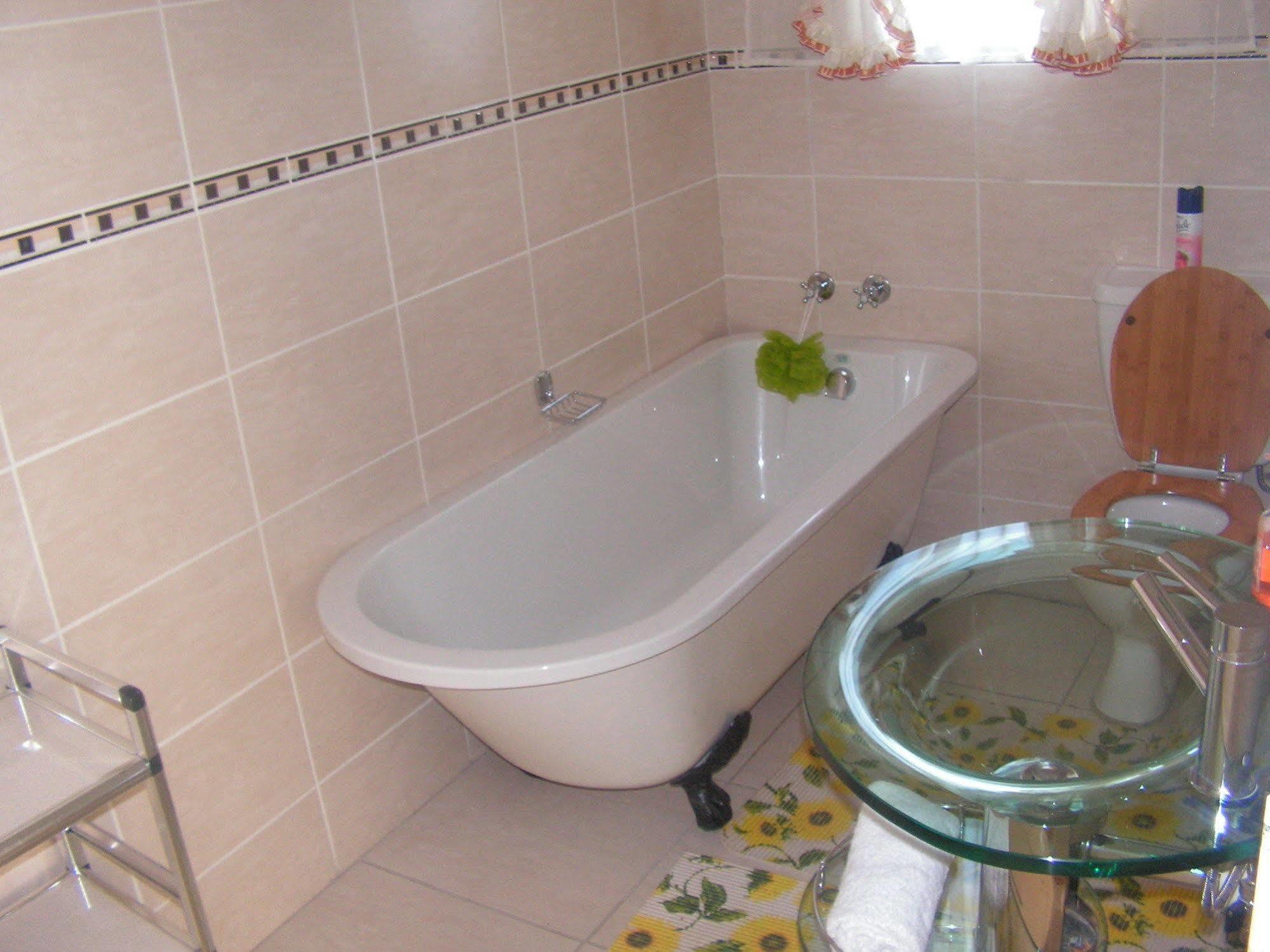 Moshitametsi Guesthouse Kempton Park Dış mekan fotoğraf