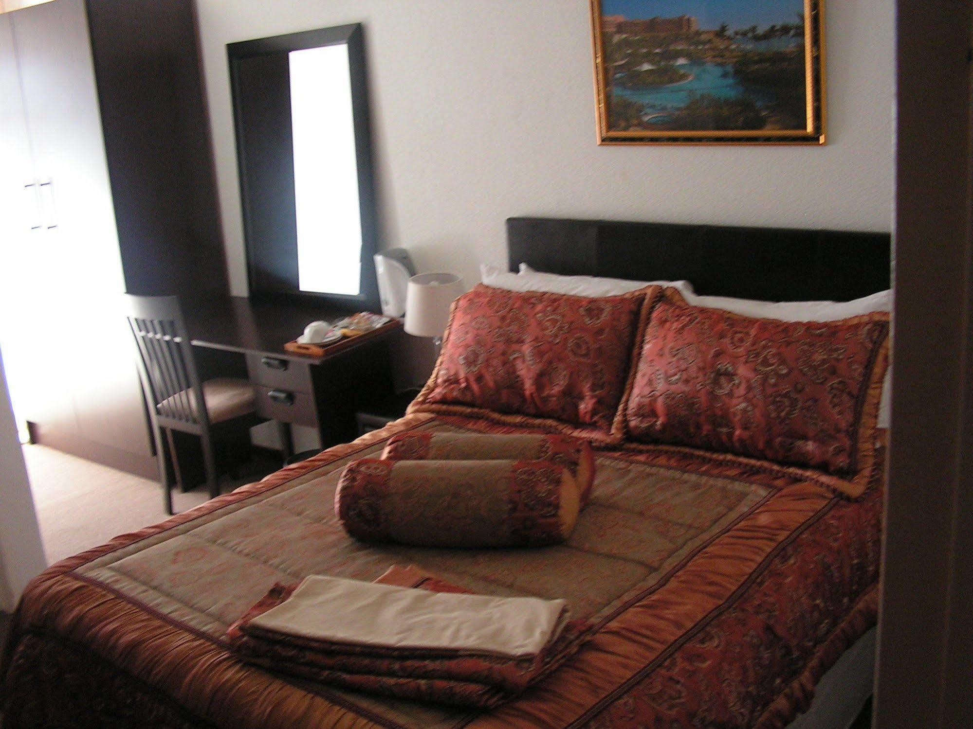 Moshitametsi Guesthouse Kempton Park Dış mekan fotoğraf