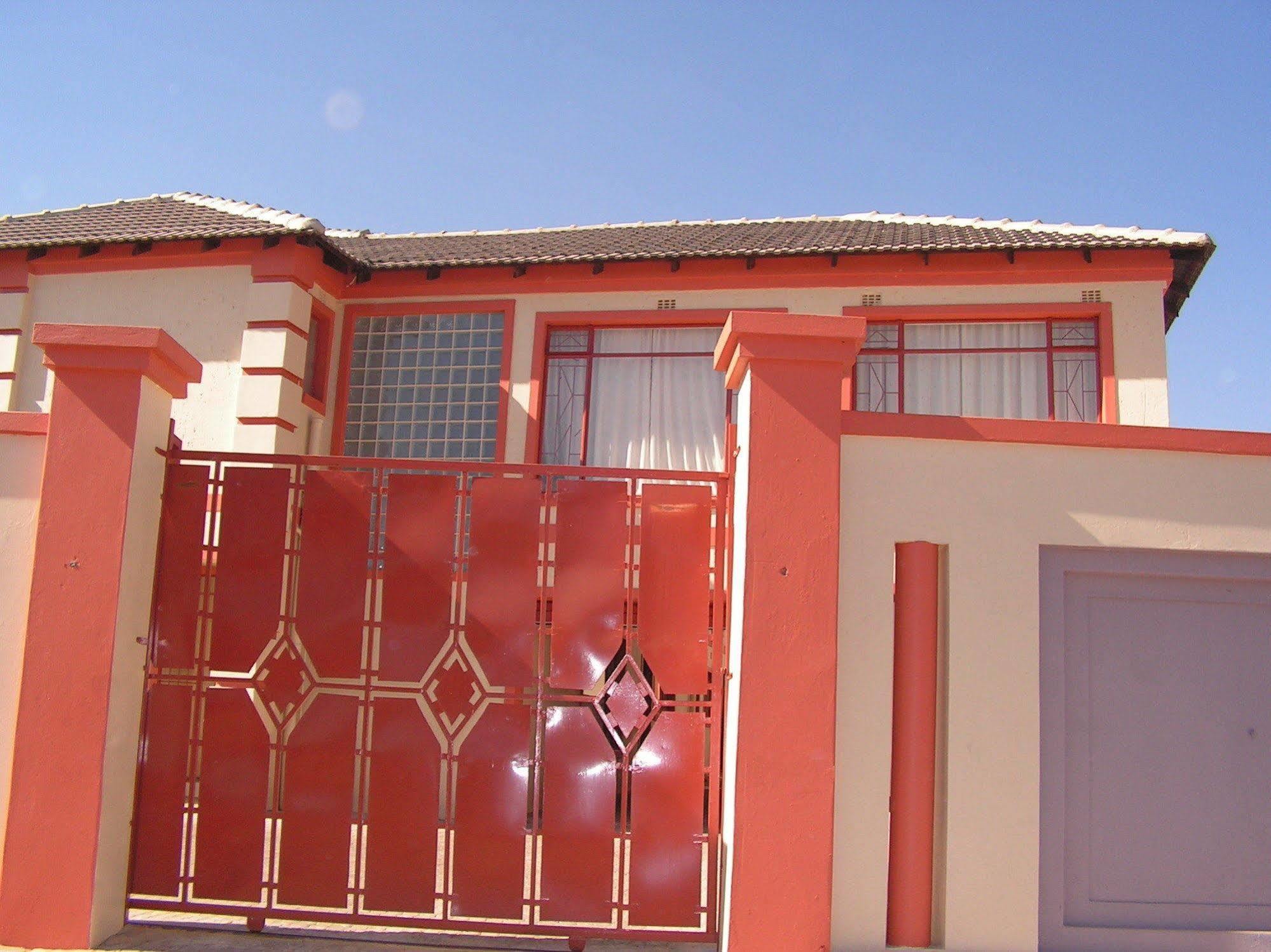 Moshitametsi Guesthouse Kempton Park Dış mekan fotoğraf